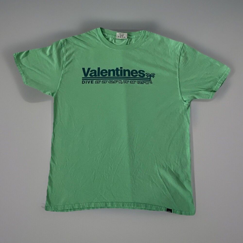 Techstyles Valentines Graphic T-shirt Green Men’s Medium